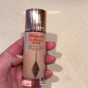 Charlotte Tilbury Hollywood Flawless Filter!